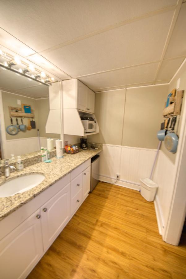 Waterway View Studio 2 W/ Pool, 1 Mile To Wrightsville Beach วิลมิงตัน ภายนอก รูปภาพ