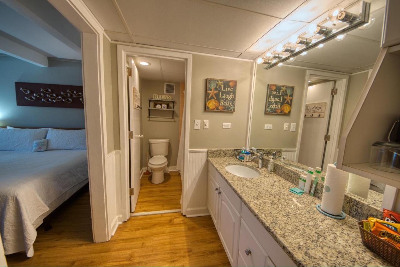 Waterway View Studio 2 W/ Pool, 1 Mile To Wrightsville Beach วิลมิงตัน ภายนอก รูปภาพ